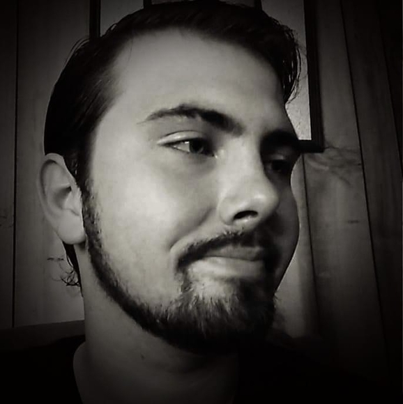 Profile Picture of Alex Thomas (@madmonkybadman) on Poshmark