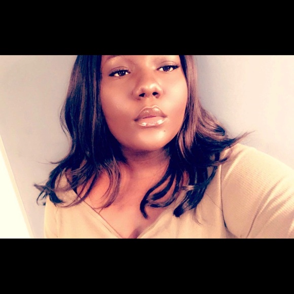 Profile Picture of Ty Hiley (@thiley) on Poshmark