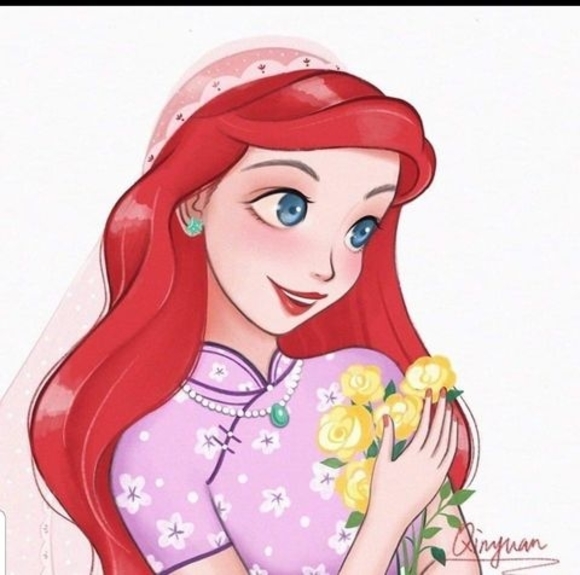 Profile Picture of Manh Manh (@kryspy16) on Poshmark