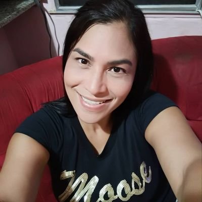 Profile Picture of Desiree Luna (@Desiree28888165) on Twitter