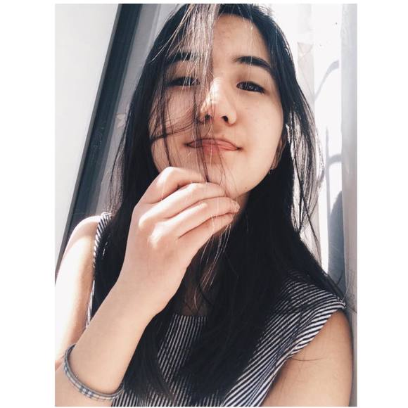 Profile Picture of Aizara Ermekbaeva (@aizara) on Poshmark