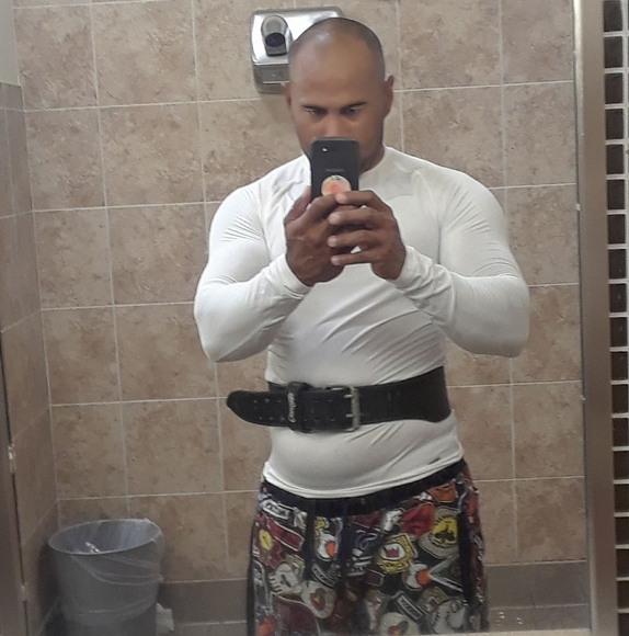 Profile Picture of Brandon Abellanosa (@branz7777) on Poshmark