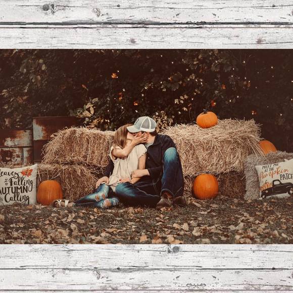 Profile Picture of Raina Smith (@rainasmith6221) on Poshmark