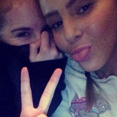Profile Picture of Chloe Larsen (@chloelarsenx) on Twitter