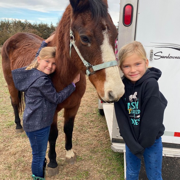 Profile Picture of Emily Viramontez (@emilyviramontez) on Poshmark