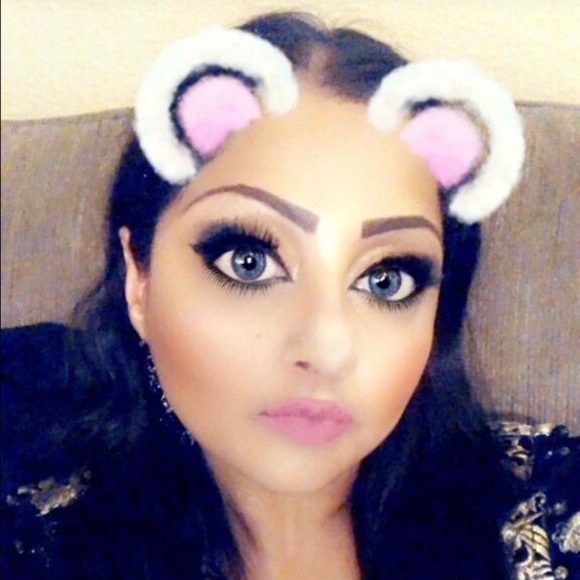 Profile Picture of Sobia Khan (@sobia1976) on Poshmark