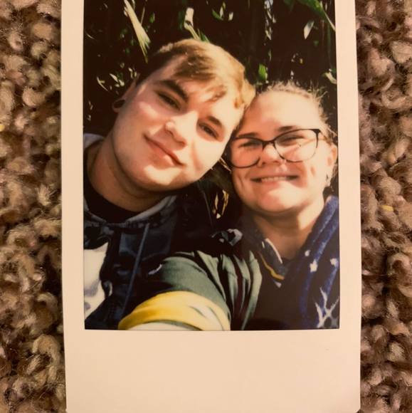 Profile Picture of Avery Thooft (@vryta) on Poshmark