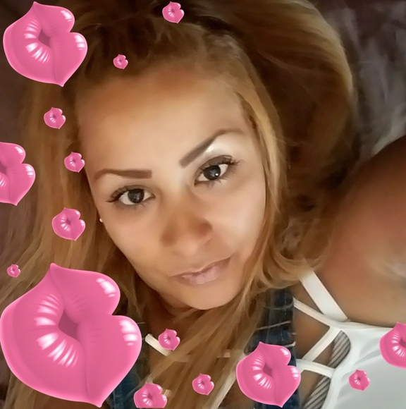 Profile Picture of Fabian Lorena (@lorenafabian) on Poshmark