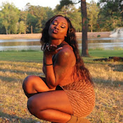 Profile Picture of Alexus Monroe (@AlexusJerrae) on Youtube