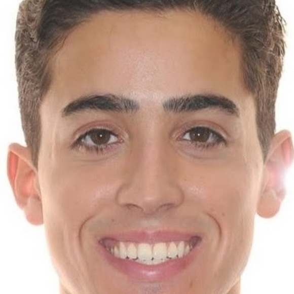 Frank Tufano - Poshmark Profile Picture of Frank Tufano (@franktufano) on Poshmark