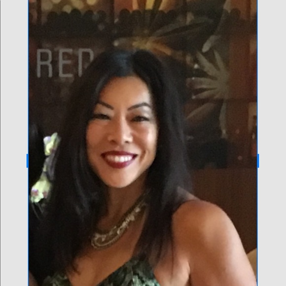 Profile Picture of Liane Nakamura (@lianenakamura) on Poshmark