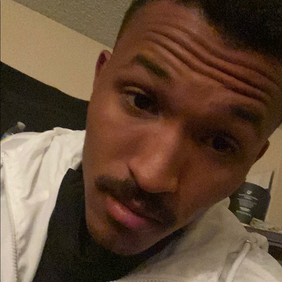 Profile Picture of Robert Briskey-gray (@briskeyrobert15) on Poshmark