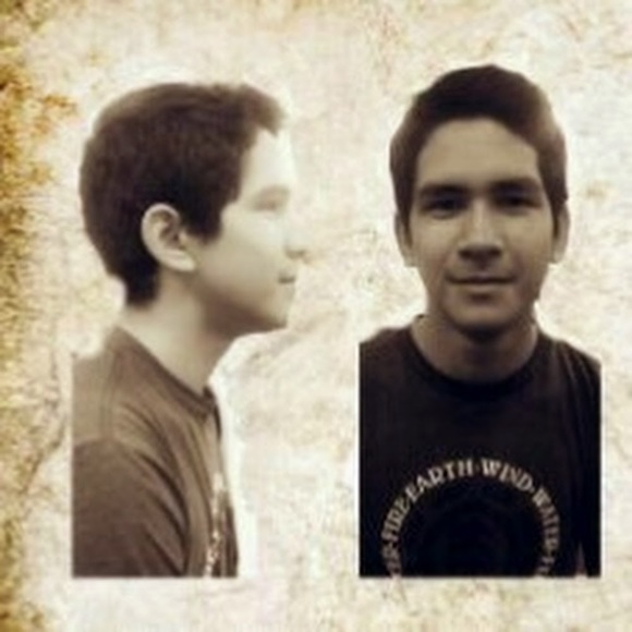 Profile Picture of Andrew Contreras (@andrezy) on Poshmark