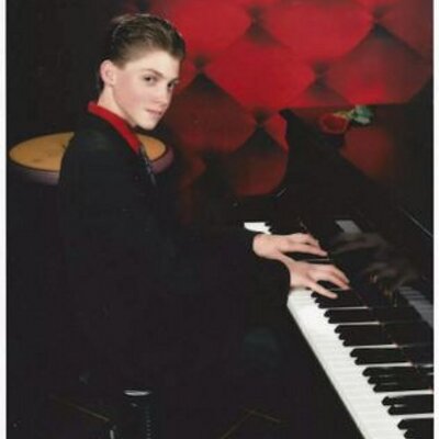 Profile Picture of Patrick Lee Hebert (@highlandlee) on Twitter