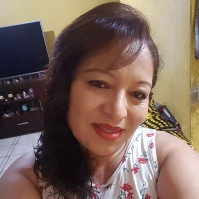 Profile Picture of Aura Cabrera (@aurita010277) on Twitter