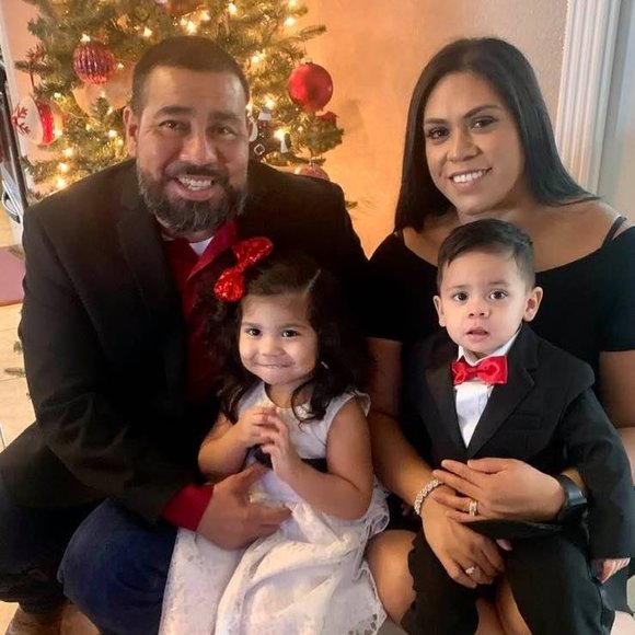 Profile Picture of Val Gonzales (@vagonzales0917) on Poshmark