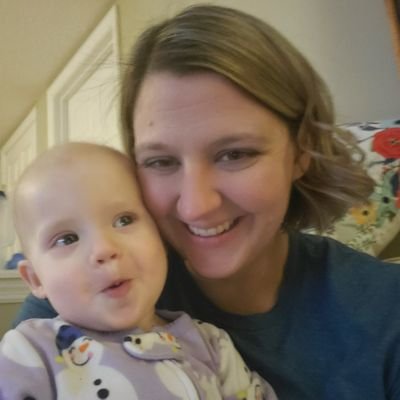 Profile Picture of Ashlee Huff (@AshleeDell4) on Twitter