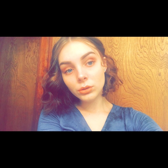 Profile Picture of Devin Dutcher (@devindutcher) on Poshmark