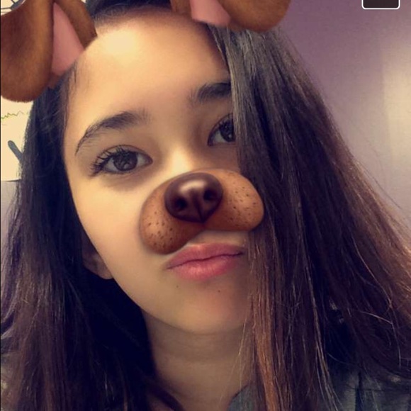 Profile Picture of Marissa Schummer (@missydoe) on Poshmark