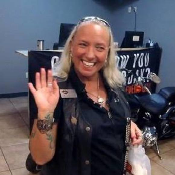 Profile Picture of Dawn Bird (@dawnbird13) on Poshmark