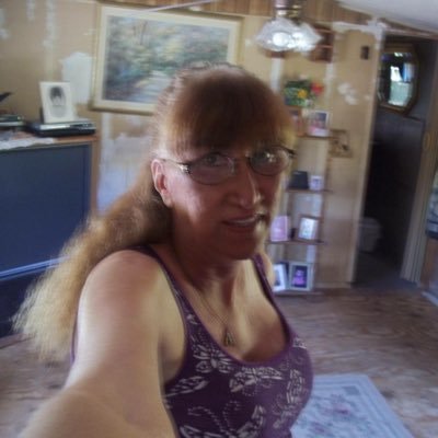 Profile Picture of Pam Farrow (@pamfarrow7) on Twitter