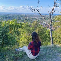 Profile Picture of Catherine Hou (@catherinepengpeng) on Tiktok