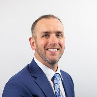 Profile Picture of Joshua Parkhurst (@thelifeinsagent) on Instagram