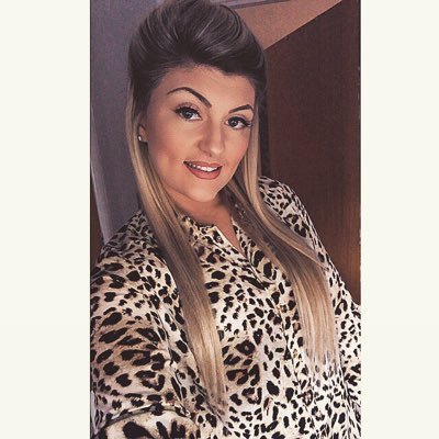 Profile Picture of Nicola-elizabeth (@nicolaholt_x) on Twitter