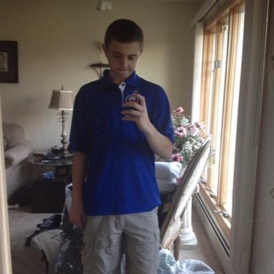 Profile Picture of Mike | Chaka (@egnuweiognugnou) on Twitter