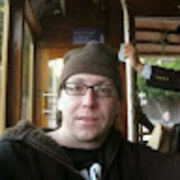 Profile Picture of David Toole (@toolester) on Poshmark
