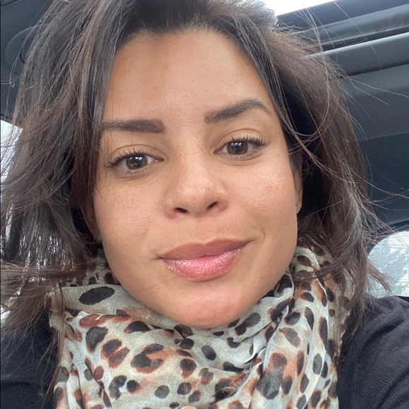 Profile Picture of Patricia Cairo (@patriciamcairo) on Poshmark