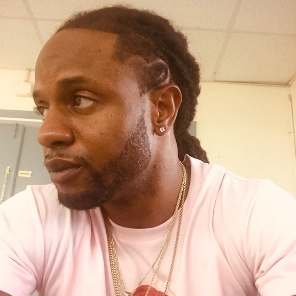 Profile Picture of Keith Goins (@goinsk45) on Poshmark