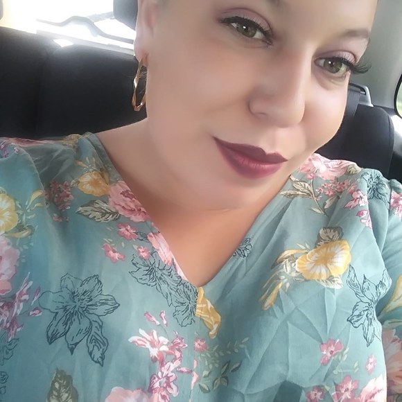 Profile Picture of Kaleigh Mcdonnough (@kmarie2293) on Poshmark