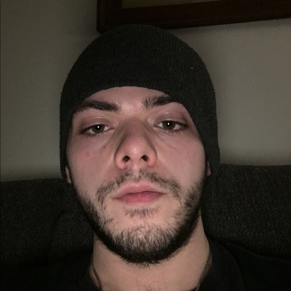 Profile Picture of Paul Petty (@alienpaul420for) on Poshmark