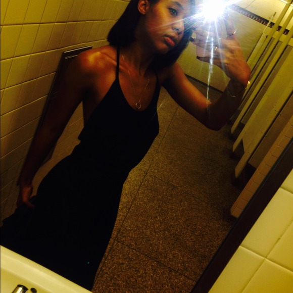 Profile Picture of Ashley Mccrae (@shealwayspretty) on Poshmark