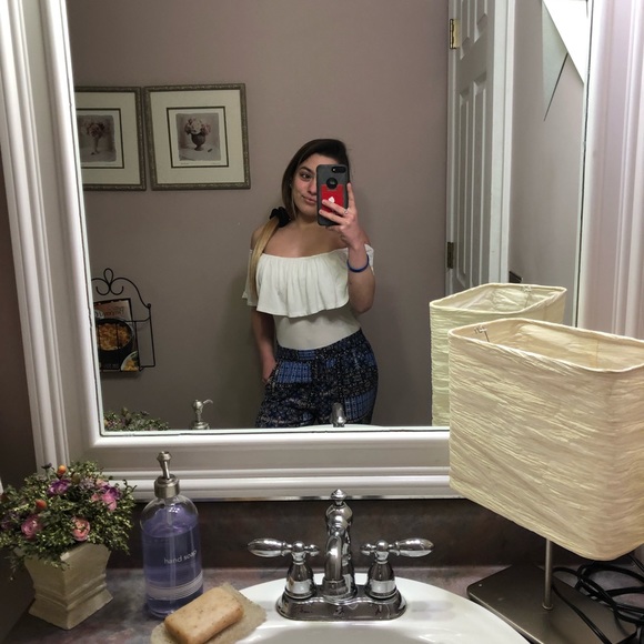 Profile Picture of Haley Alborano (@halborano) on Poshmark