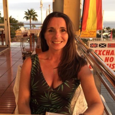 Profile Picture of Lynda Handley (@lynda_handley) on Twitter