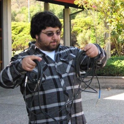 Profile Picture of Michael Tabrizi (@halbertD2000) on Twitter