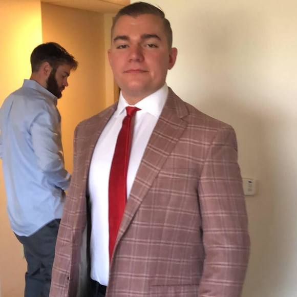 Profile Picture of Seán Broderick (@sean_brdrck55) on Poshmark