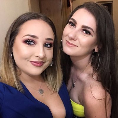 Profile Picture of Phoebe Evans (@phoebe_rose10) on Twitter