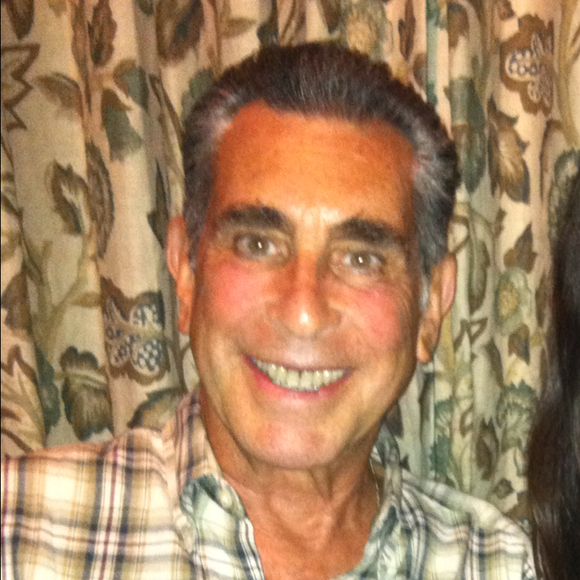 Profile Picture of Leonard Verebay (@lverebay) on Poshmark