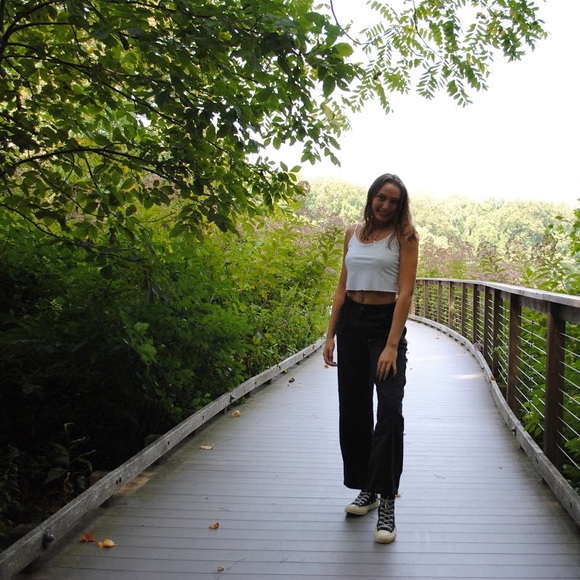 Profile Picture of Kendall Ludwig (@kendallnic40) on Poshmark
