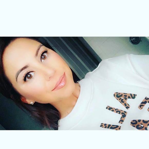 Profile Picture of Olivia Digiammarino (@o_digiammarino) on Poshmark