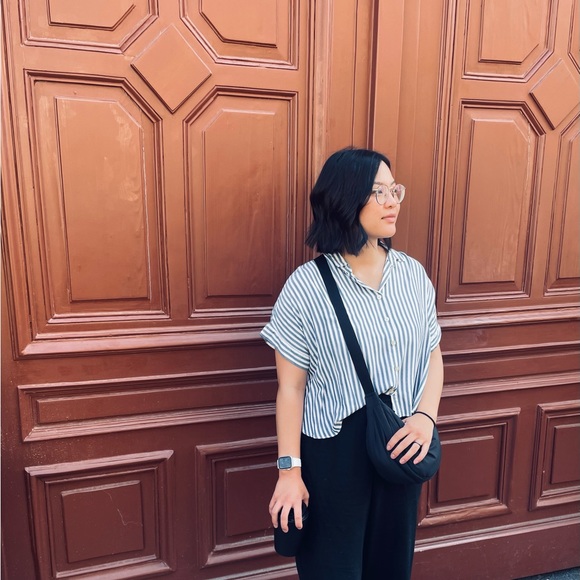 Profile Picture of Moreah Capili (@moreahj) on Poshmark