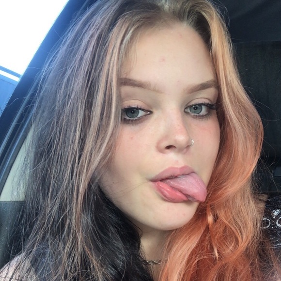 Profile Picture of Jasmine Parnham (@jasmineparnham) on Poshmark