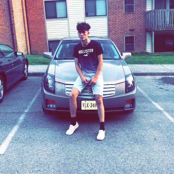 Profile Picture of Zachary Odell (@zdog1337) on Poshmark