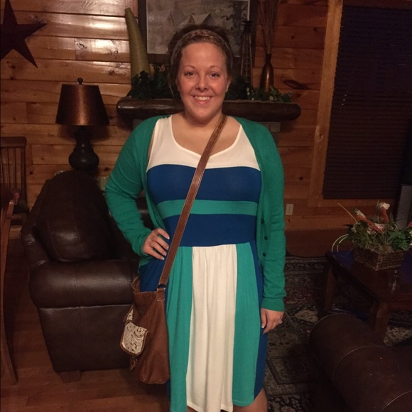 Profile Picture of Ruth Cox (@ruthc4601) on Poshmark