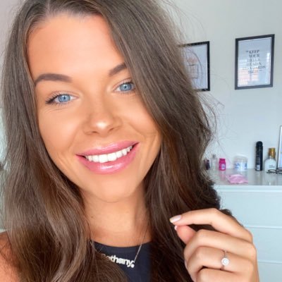 Profile Picture of Bethany Carr (@bethanyjcarr) on Twitter