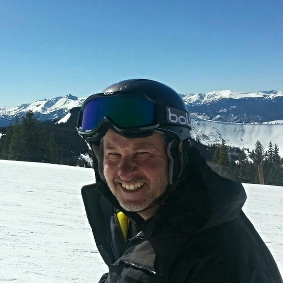 Profile Picture of Michael Giannini (@michaelgiann407) on Poshmark