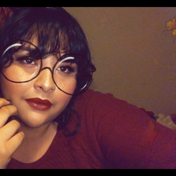 Profile Picture of Joseline Barrozo (@_josss_) on Poshmark